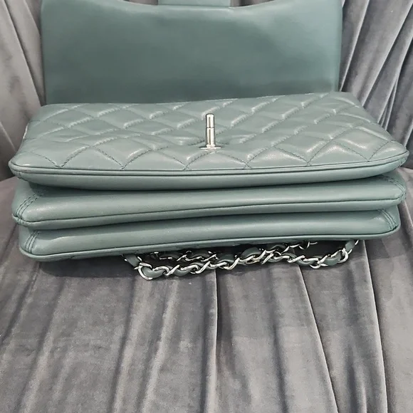 Chanel medium 3 compartment shoulder bag - Picture 5 of 5